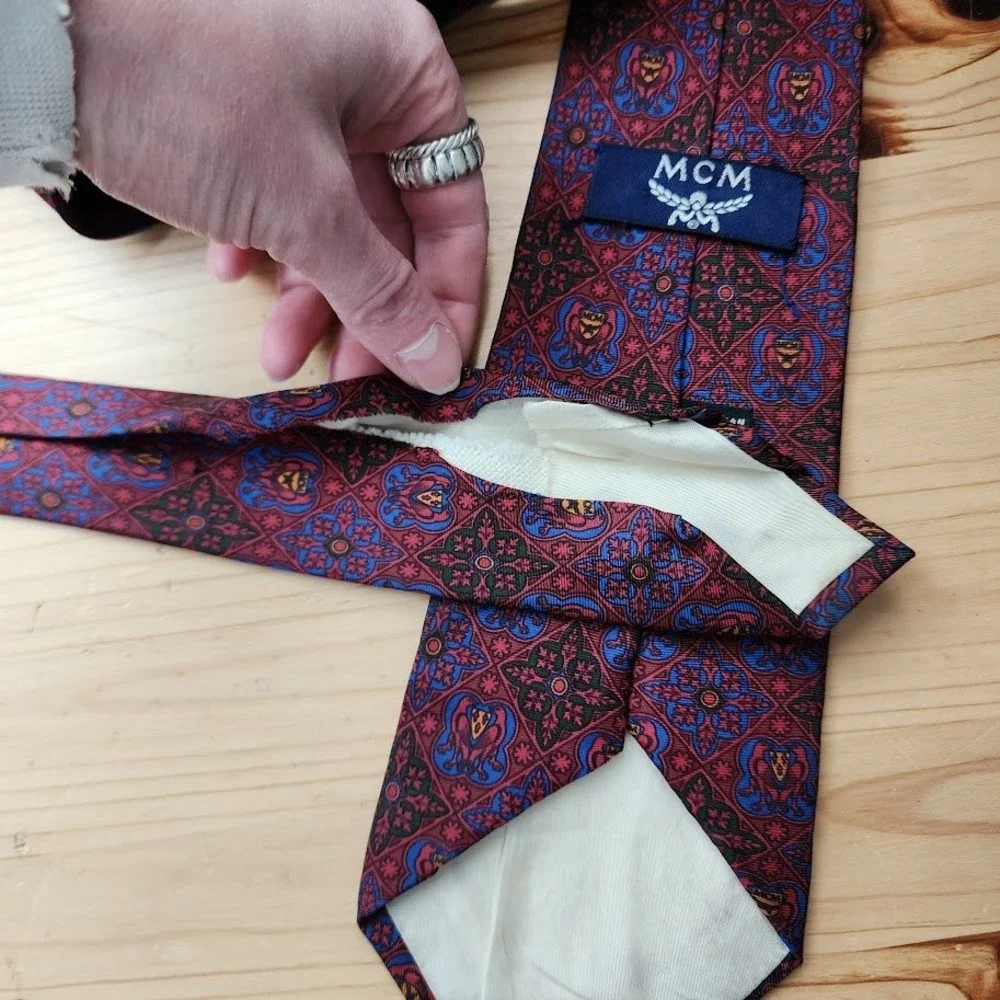 MCM‎ VINTAGE Silk Geometric Baroque floral bird print Tie